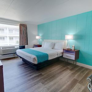 Zimmer mit Kingsize-Bett
